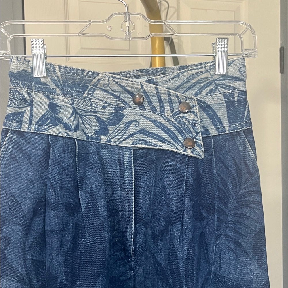 Elegant Blue Patterned Boot Cut Jeans - Picture 3 of 8